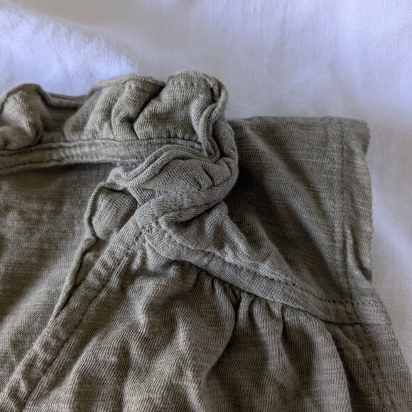 Olive moss green sleeveless top - Picture 3 of 3